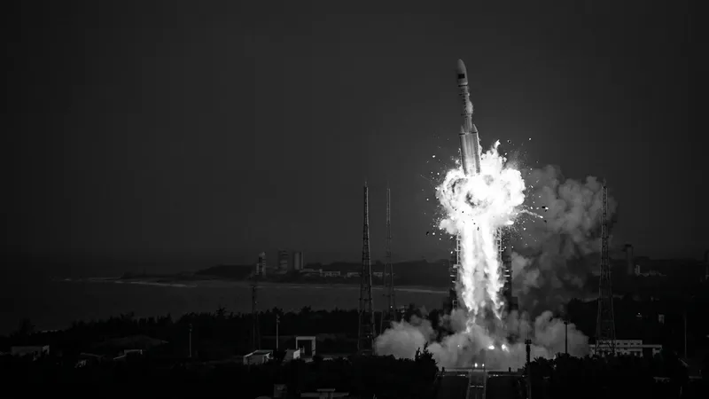 Long March 7A Roketi Fırlatmadan Kısa Süre Sonra İnfilak Etti