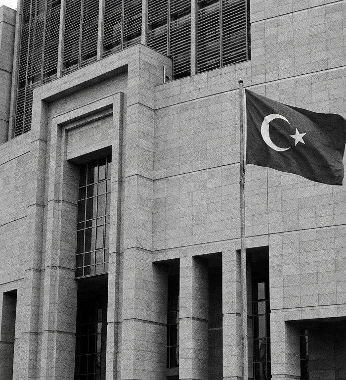 Alican Uludağ için imza ve yurt dışı yasağı çıktı