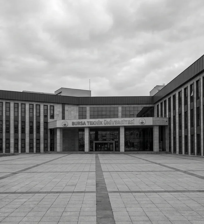 Bursa Teknik Üniversitesi'nden Kemik Kırıkları Operasyonları İçin Yeni Nesil İmplant Projesi