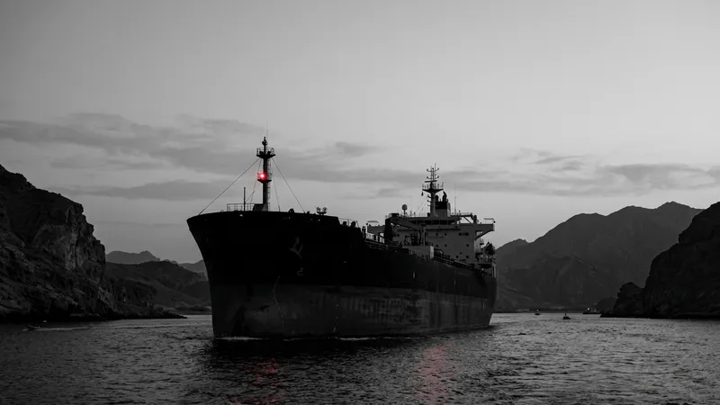 US Seeks Russian Aid on Iran, Hormuz Strait Shipping