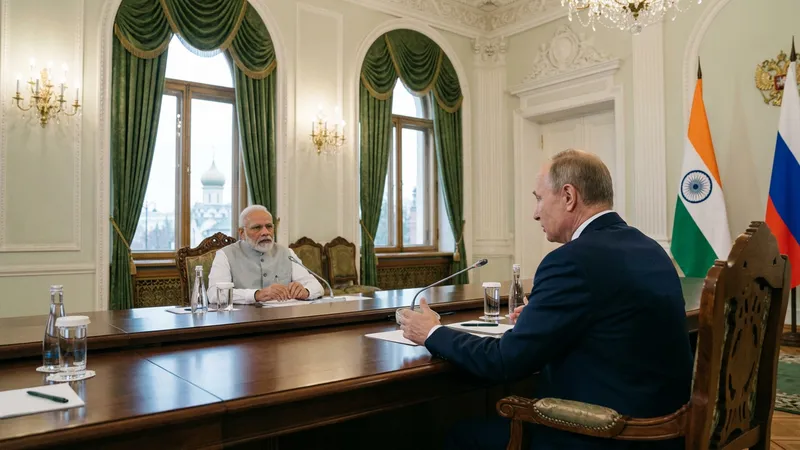 Putin Lauds Modi for "Frank" Ukraine War Talks