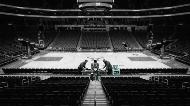 Knicks, 76ers carry key injury questions into Game 3 as series shifts to Philadelphia
