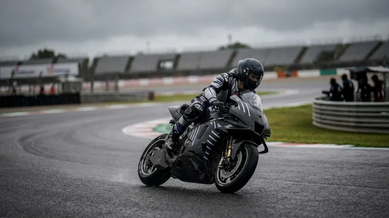 Martin Wins French MotoGP, Narrows Championship Gap