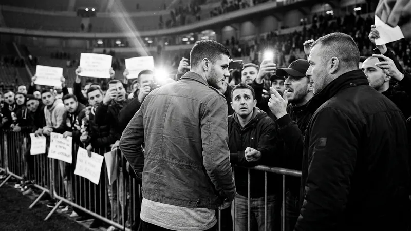 Icardi'nin Geleceği Taraftarlar Arasında Tartışılıyor