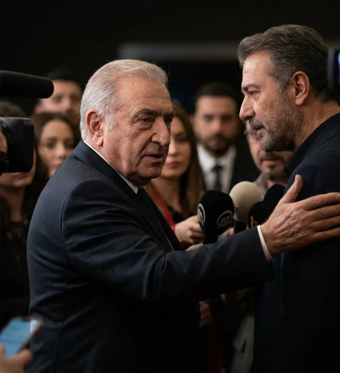 Erdal Özyağcılar galada hiyerarşi vurgusu yaptı, röportaj önceliğini hatırlattı