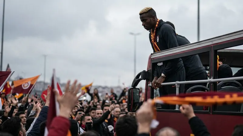 Osimhen Galatasaray Şampiyonluk Kutlamalarında