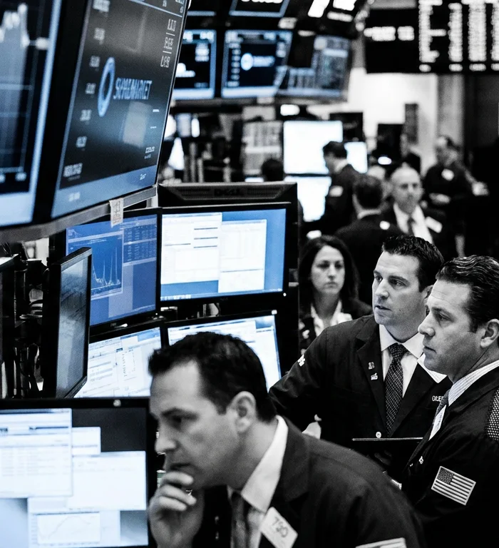 Gümüş Fiyatları Rekor Tazeledi: 1000 Dolar Hedefi Kapıda Mı?