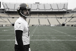 Rodgers' Steelers contract links bonuses to playoff wins