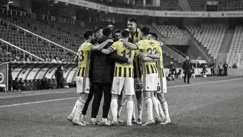 Fenerbahçe, Eyüpspor'u Mağlup Etti