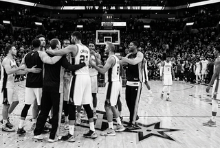Spurs, Batı Finali ilk maçında Thunder’ı uzatmada yenerek avantaj aldı