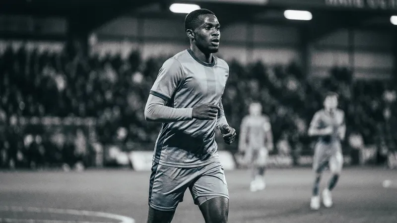 Trabzonspor, Steve Ngoura'yı Takibe Aldı