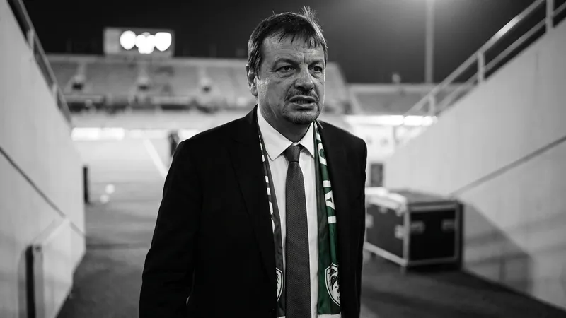 Ataman, Olympiakos Maçı Sonrası Hakemleri Eleştirdi