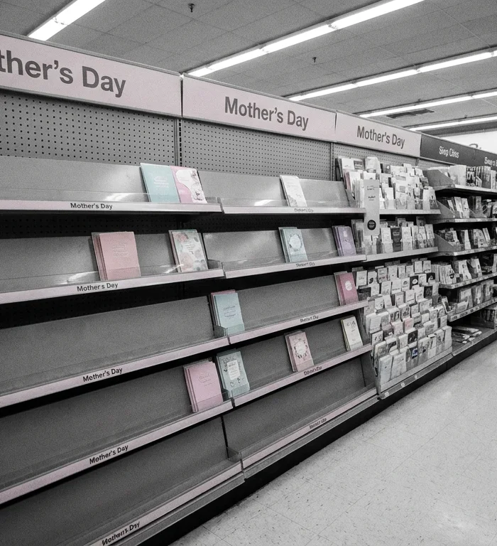 Schnuck Markets'ta 'Hallmark Anneler Günü Şarkı Kartları' Tedarik Sorunu Yaşıyor