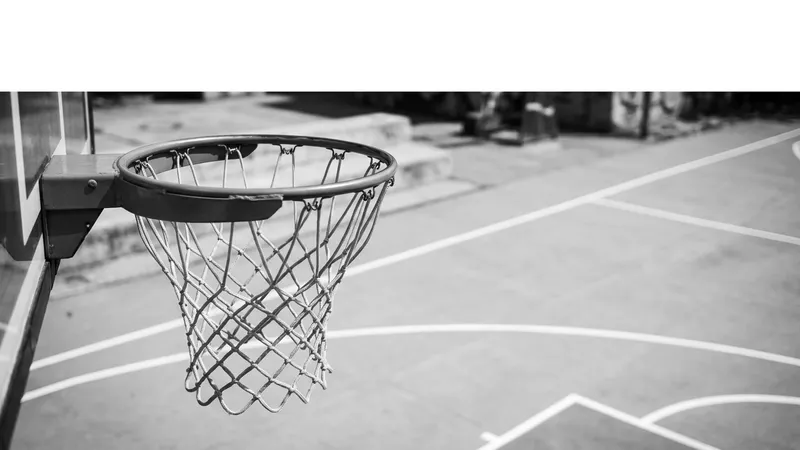US Women's Basketball Defeats Italy 55-52 in World Cup Opener