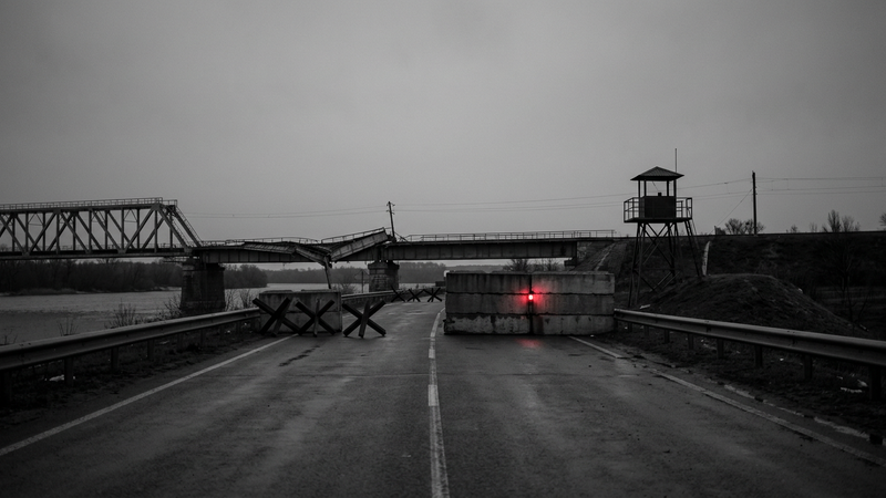 Russian strike hits Kyiv intelligence hub, bridges