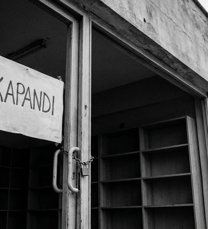 Kitaplar evsiz bıraktı