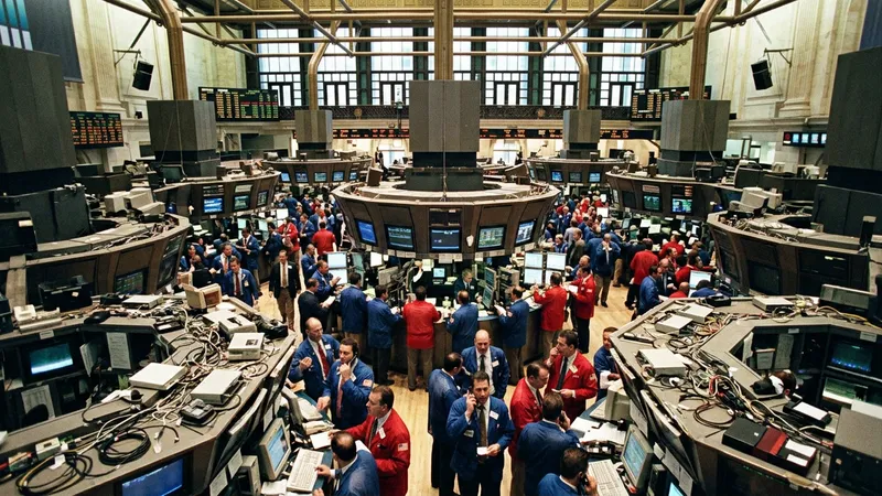 سولستيس تستبدل صفقة بقيمة 15 مليار دولار ببرنامج إعادة شراء أسهم بـ 500 مليون دولار بعد نمو إيراداتها بنسبة 11%