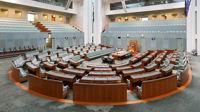 Australia Backs US-Israel Strikes, Faces Internal Dissent